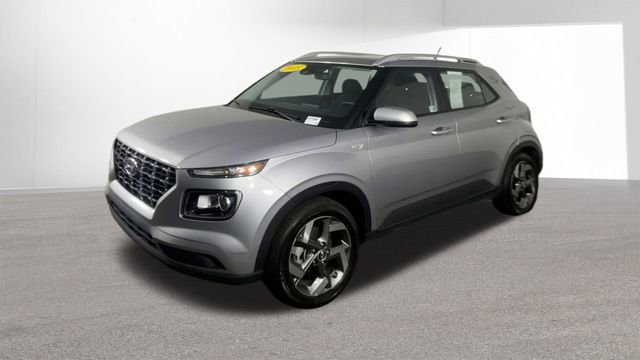 Used 2025 Hyundai Venue SEL image 4