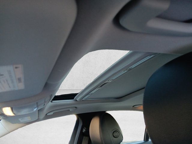 Used 2018 Mercedes-Benz E 300 image 16