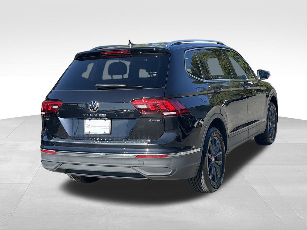 Used 2024 Volkswagen Tiguan SE AWD/4WD image 4