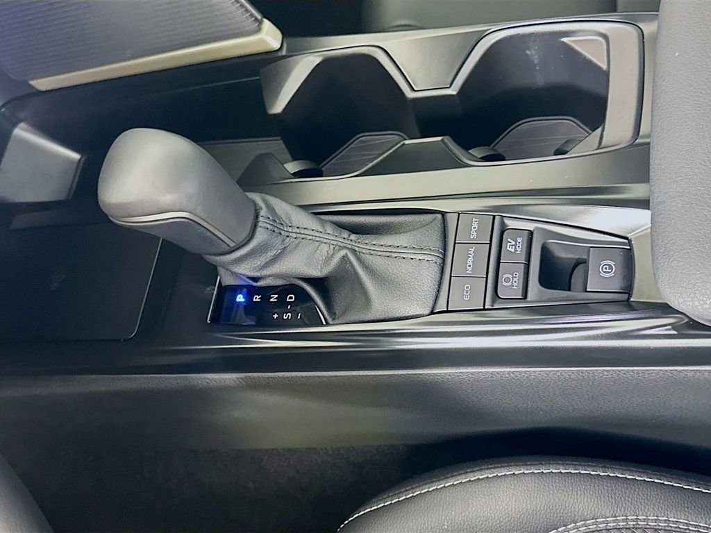 Certified 2025 Toyota Camry SE image 17