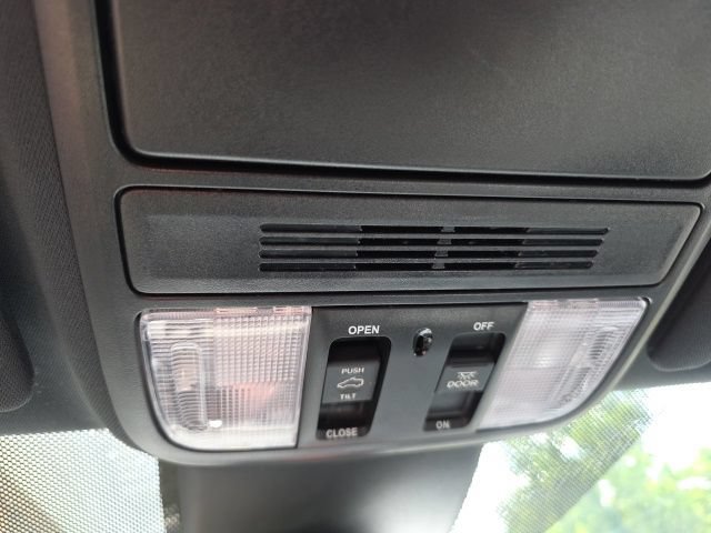 Used 2025 Honda Odyssey Sport-L image 24