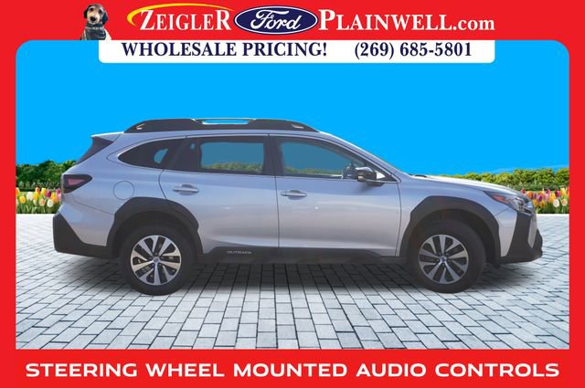 Used 2023 Subaru Outback Premium image 6