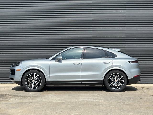 Certified 2026 Porsche Cayenne Coupe AWD/4WD image 2