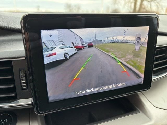 Used 2022 Ford Explorer XLT w/ Equipment Group 202A image 24