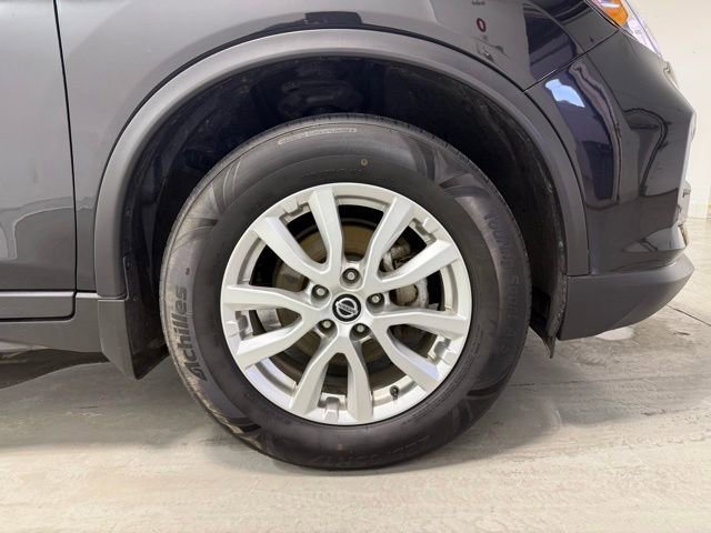 Used 2020 Nissan Rogue SV FWD image 29