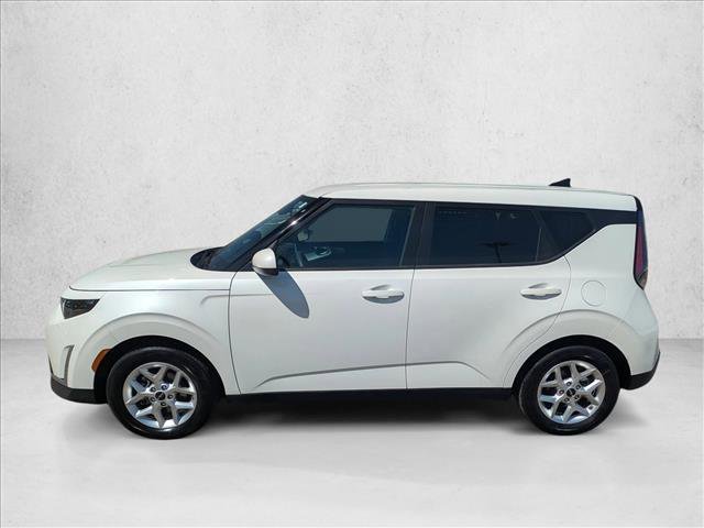 Used 2025 Kia Soul LX w/ LX Technology Package image 8