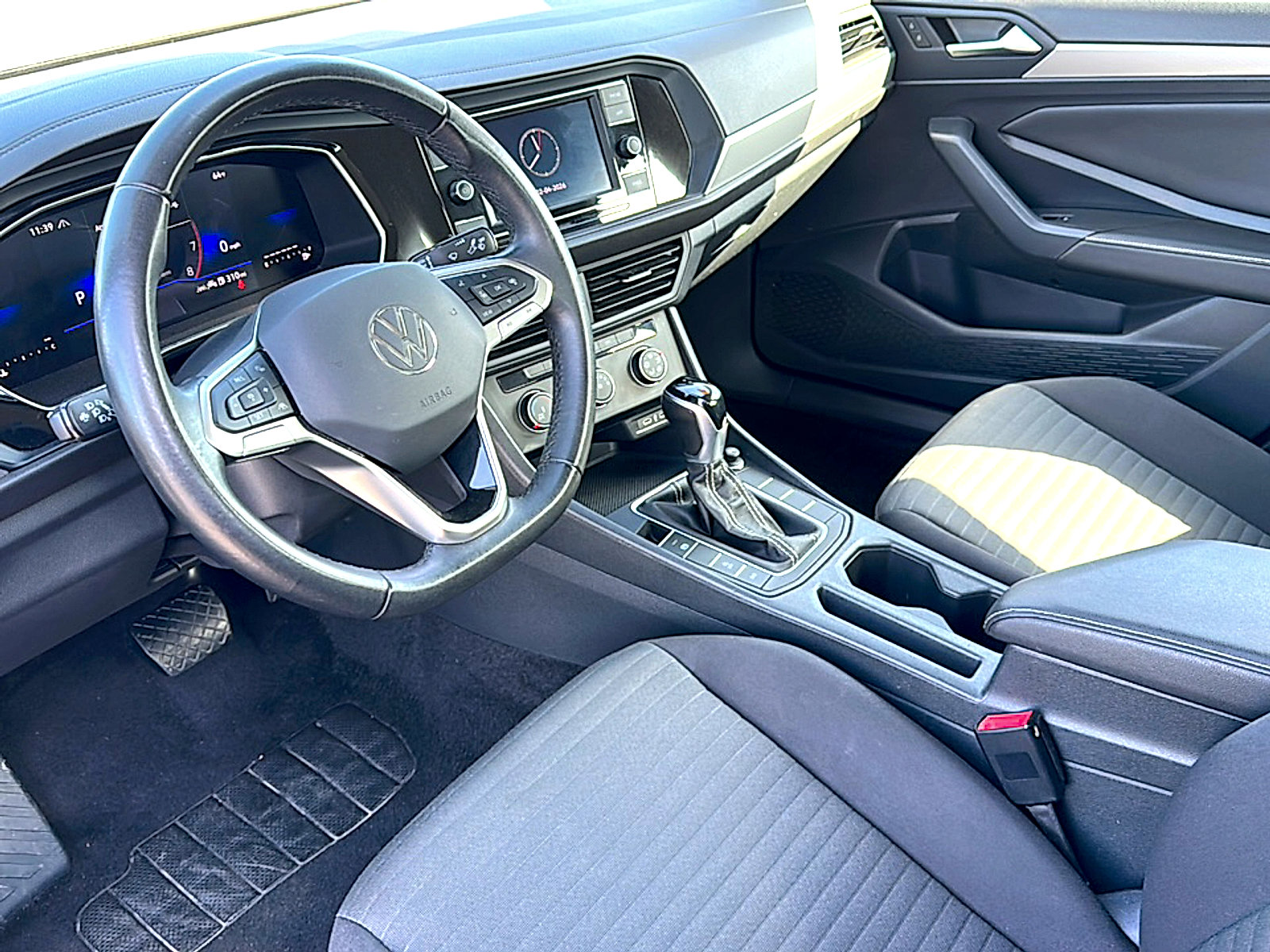 Used 2024 Volkswagen Jetta S image 12