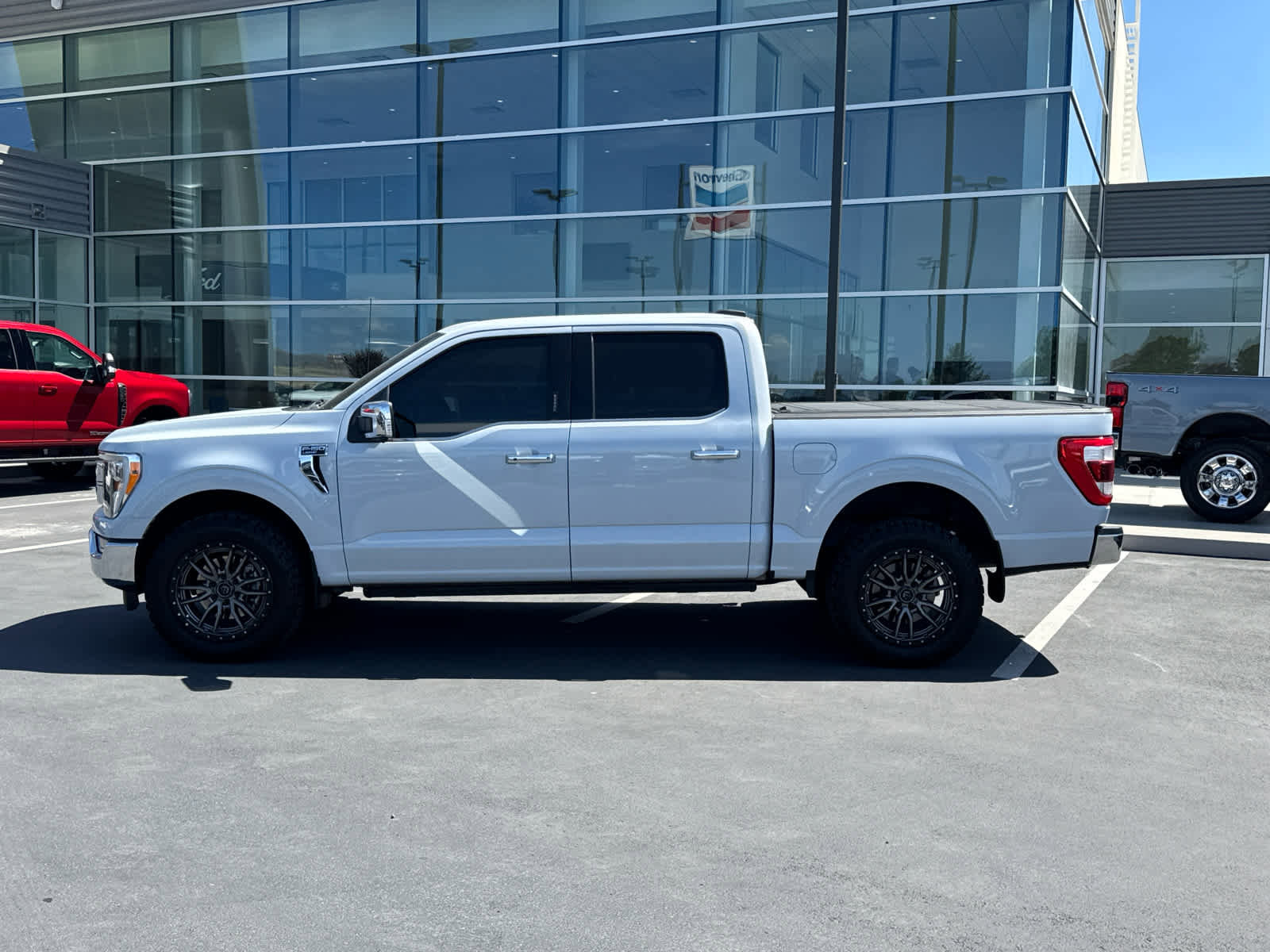 Certified 2022 Ford F150 Lariat w/ Max Trailer Tow Package AWD/4WD image 12