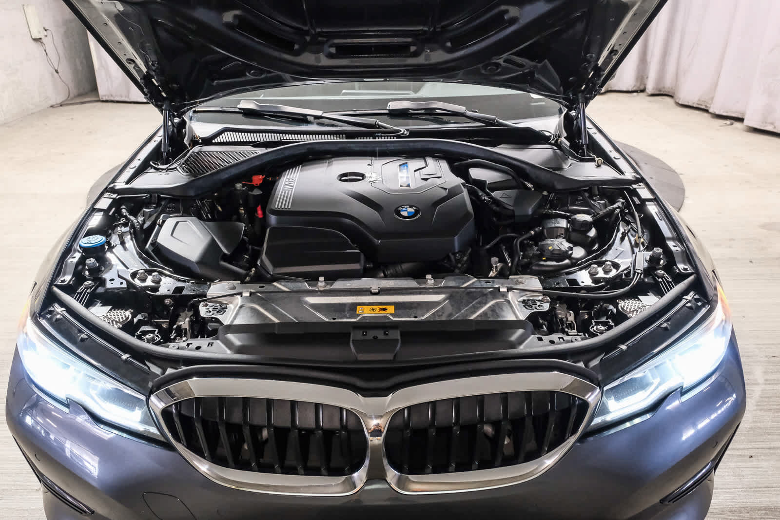 Used 2022 BMW 330e w/ Driving Assistance Package RWD image 32