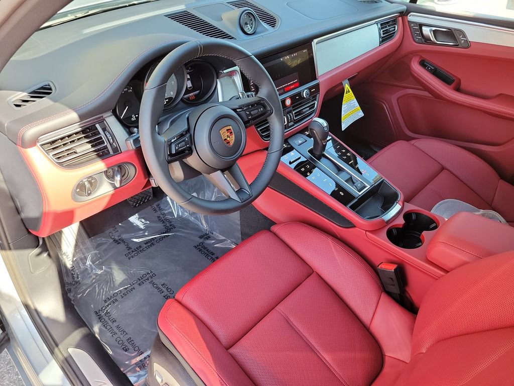 New 2026 Porsche Macan S AWD/4WD image 4