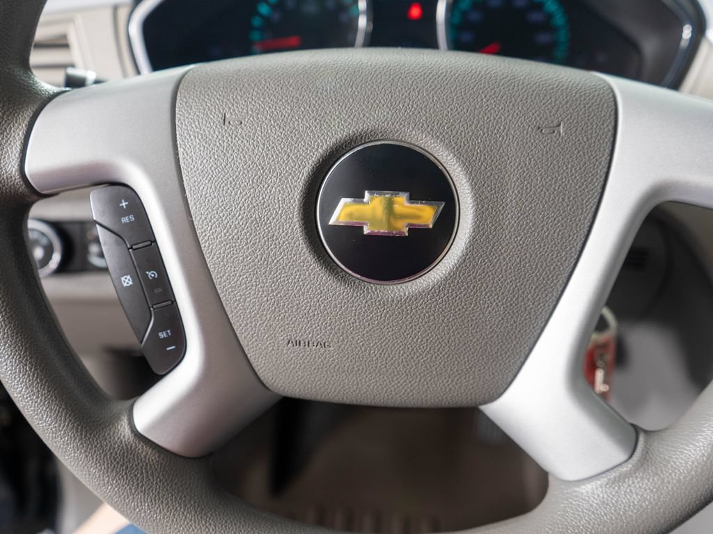 Used 2011 Chevrolet Traverse LS AWD/4WD image 14