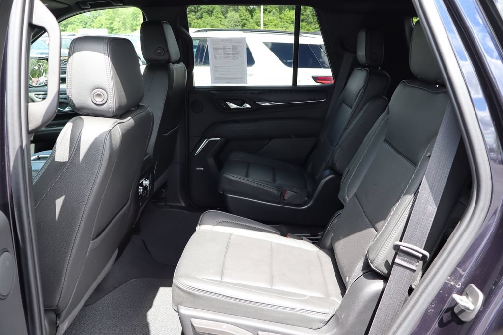 Used 2023 GMC Yukon Denali AWD/4WD image 13