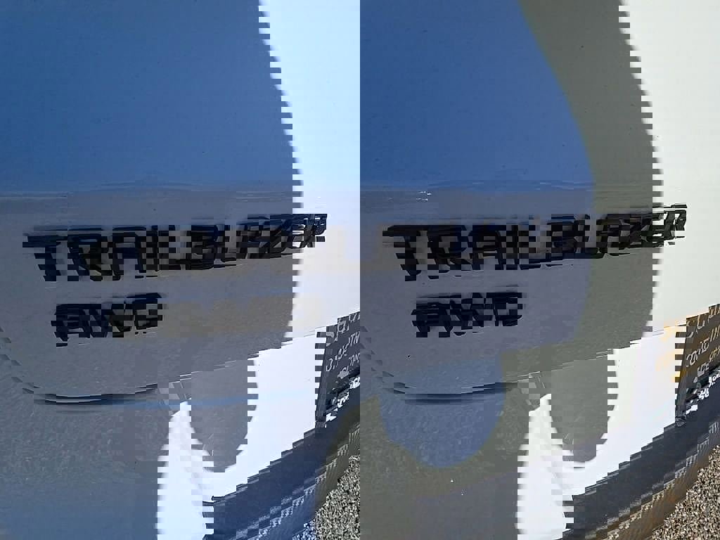 Used 2023 Chevrolet TrailBlazer RS w/ Convenience Package image 30