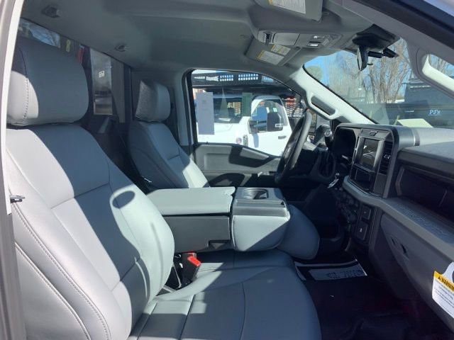 New 2025 Ford F550 4x4 Regular Cab Super Duty image 27