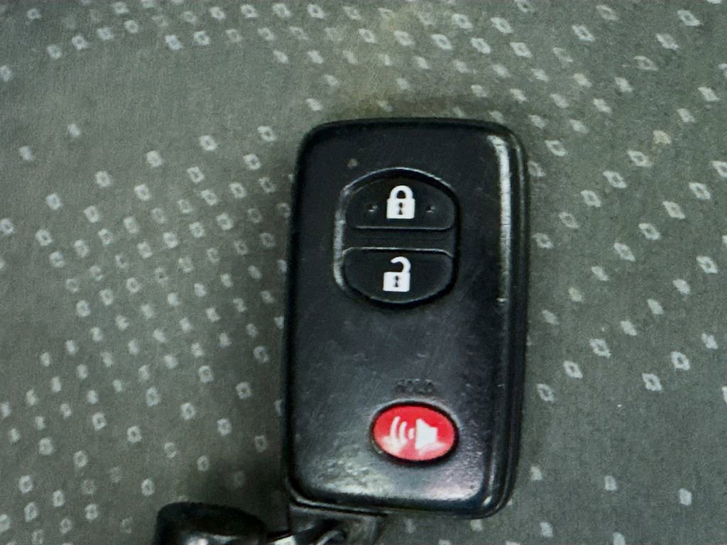 Used 2014 Toyota Prius V Two image 35