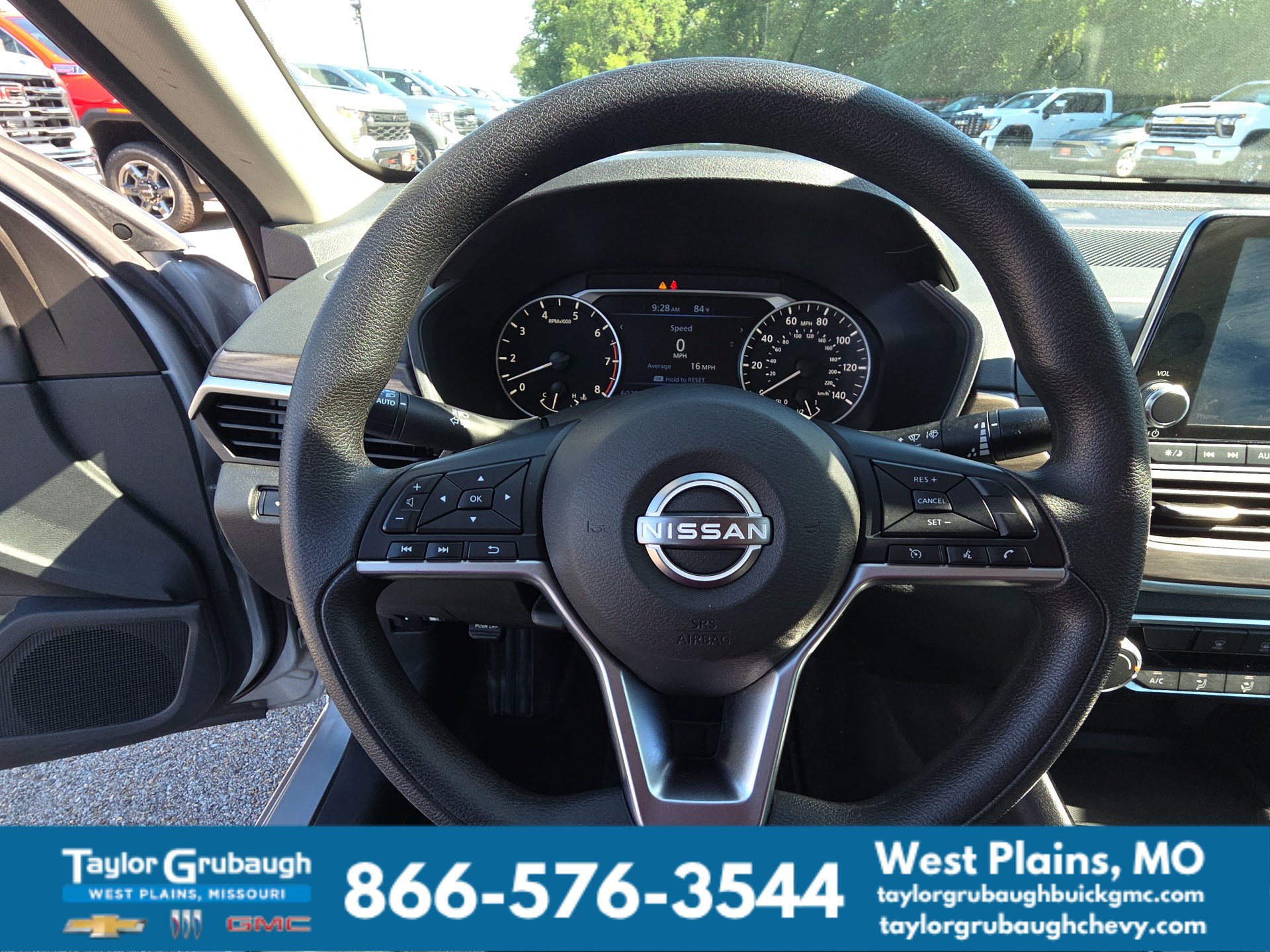 Used 2024 Nissan Altima 2.5 SV FWD image 17