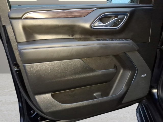 Used 2023 Chevrolet Tahoe LT w/ LT Signature Package AWD/4WD image 17