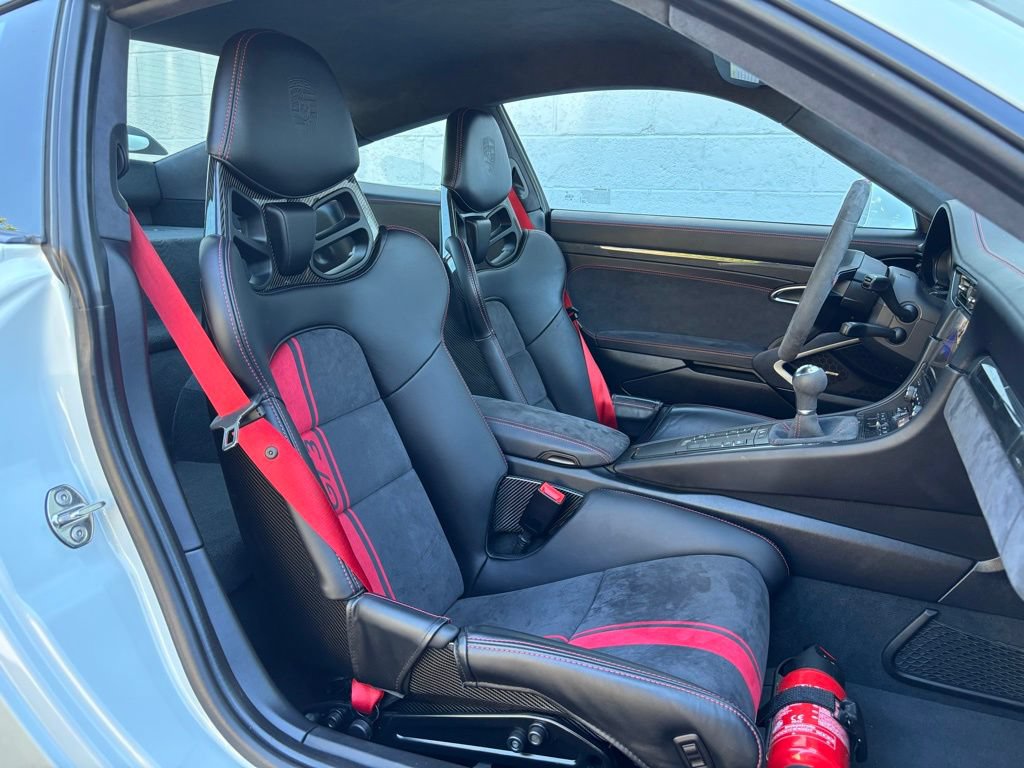 Used 2018 Porsche 911 GT3 RWD image 14