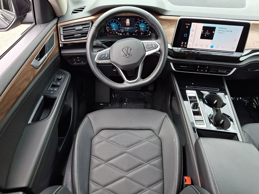 Used 2025 Volkswagen Atlas SE AWD/4WD image 22