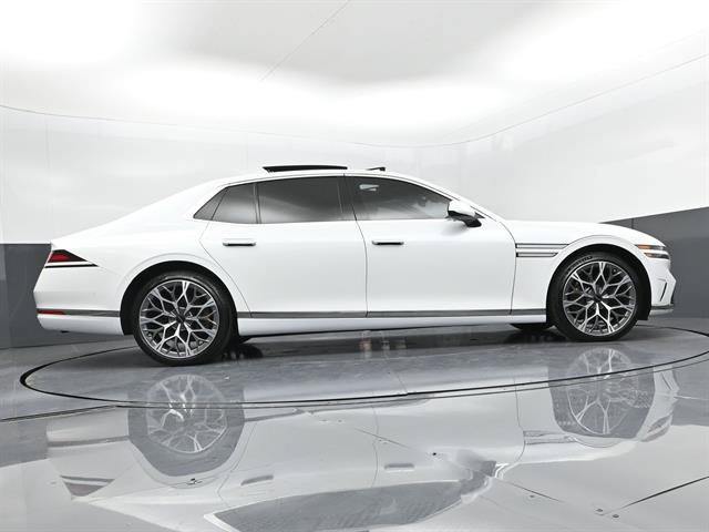 Used 2025 Genesis G90 3.5T AWD/4WD image 41