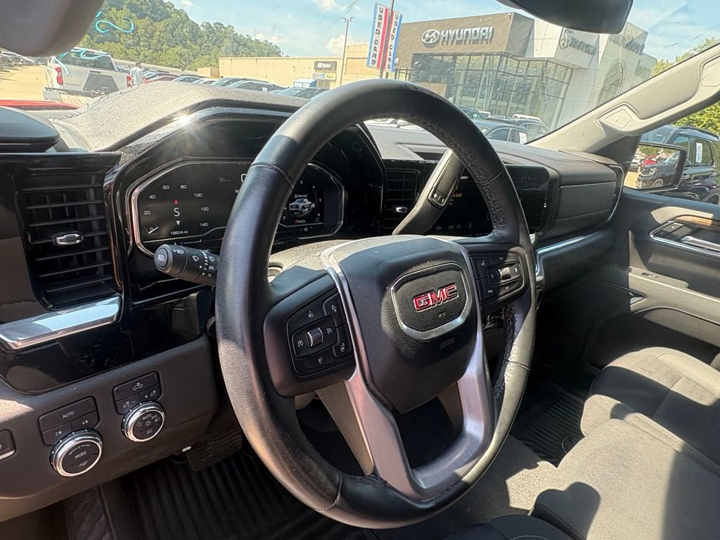 Used 2023 GMC Sierra 1500 Elevation AWD/4WD image 19