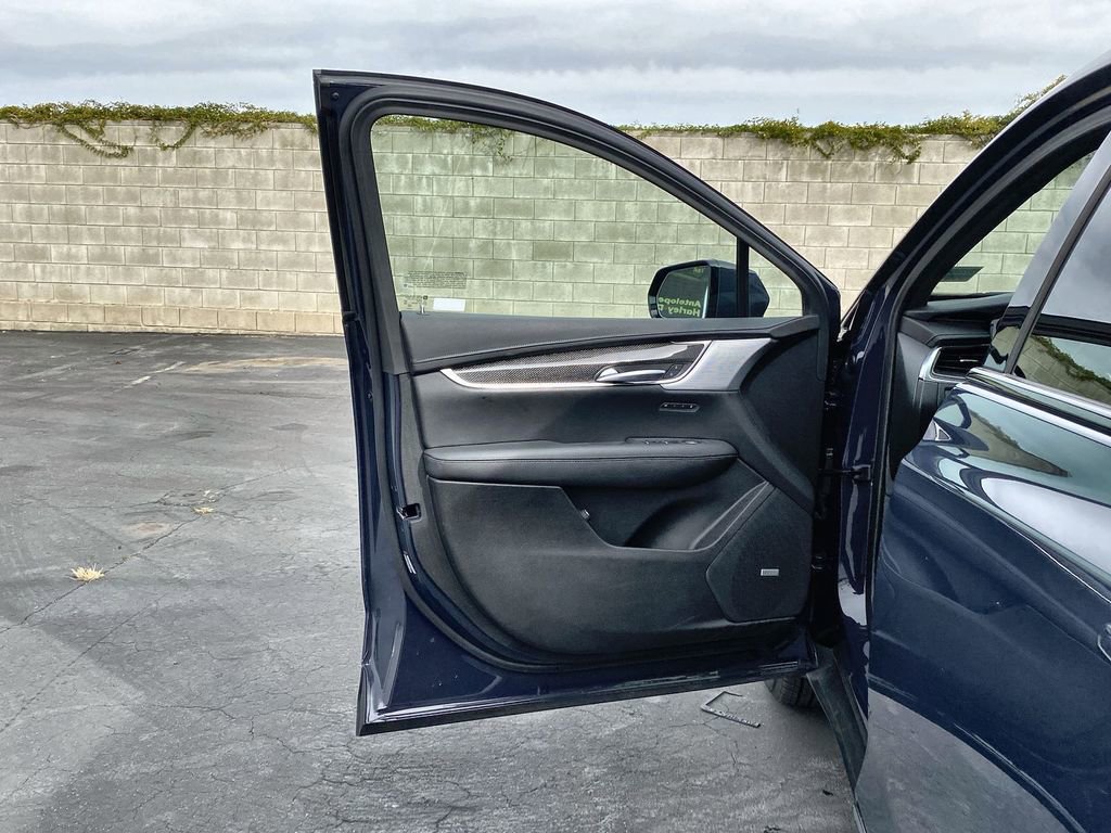 Certified 2025 Cadillac XT5 Sportv image 22