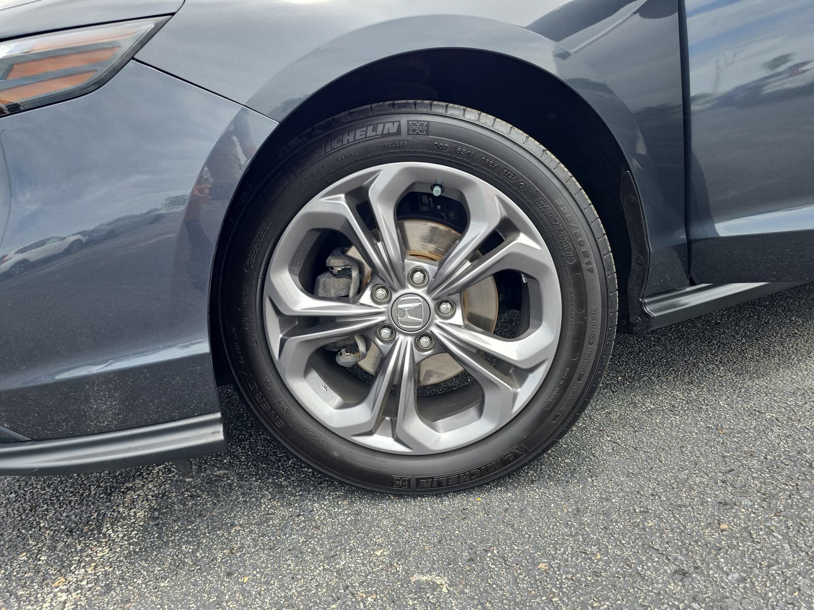 Certified 2024 Honda Accord EX image 28