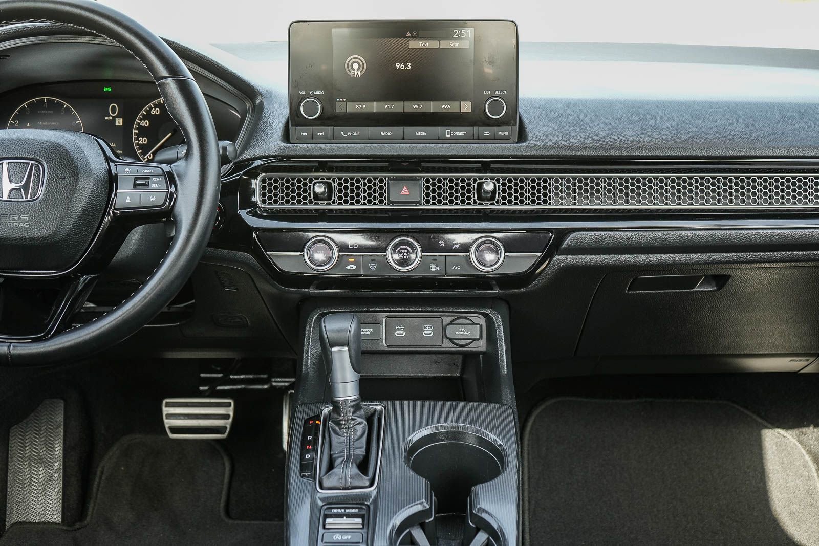 Used 2025 Honda Civic Sport image 16