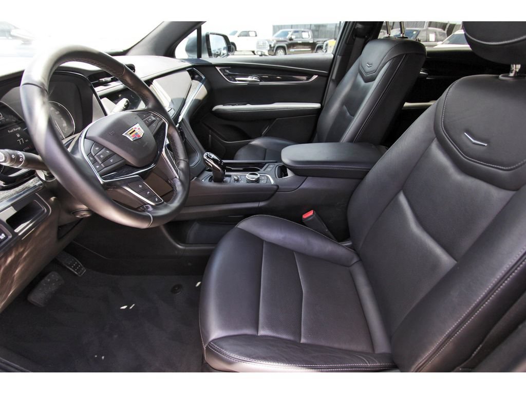 Used 2022 Cadillac XT5 Premium Luxury FWD image 6