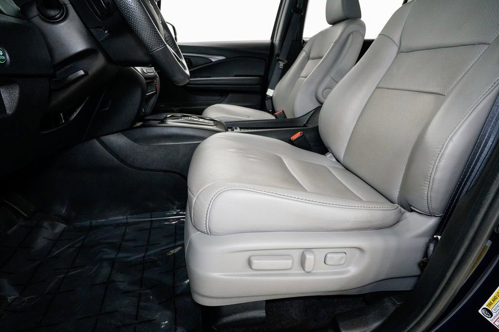 Used 2023 Honda Passport EX-L image 10