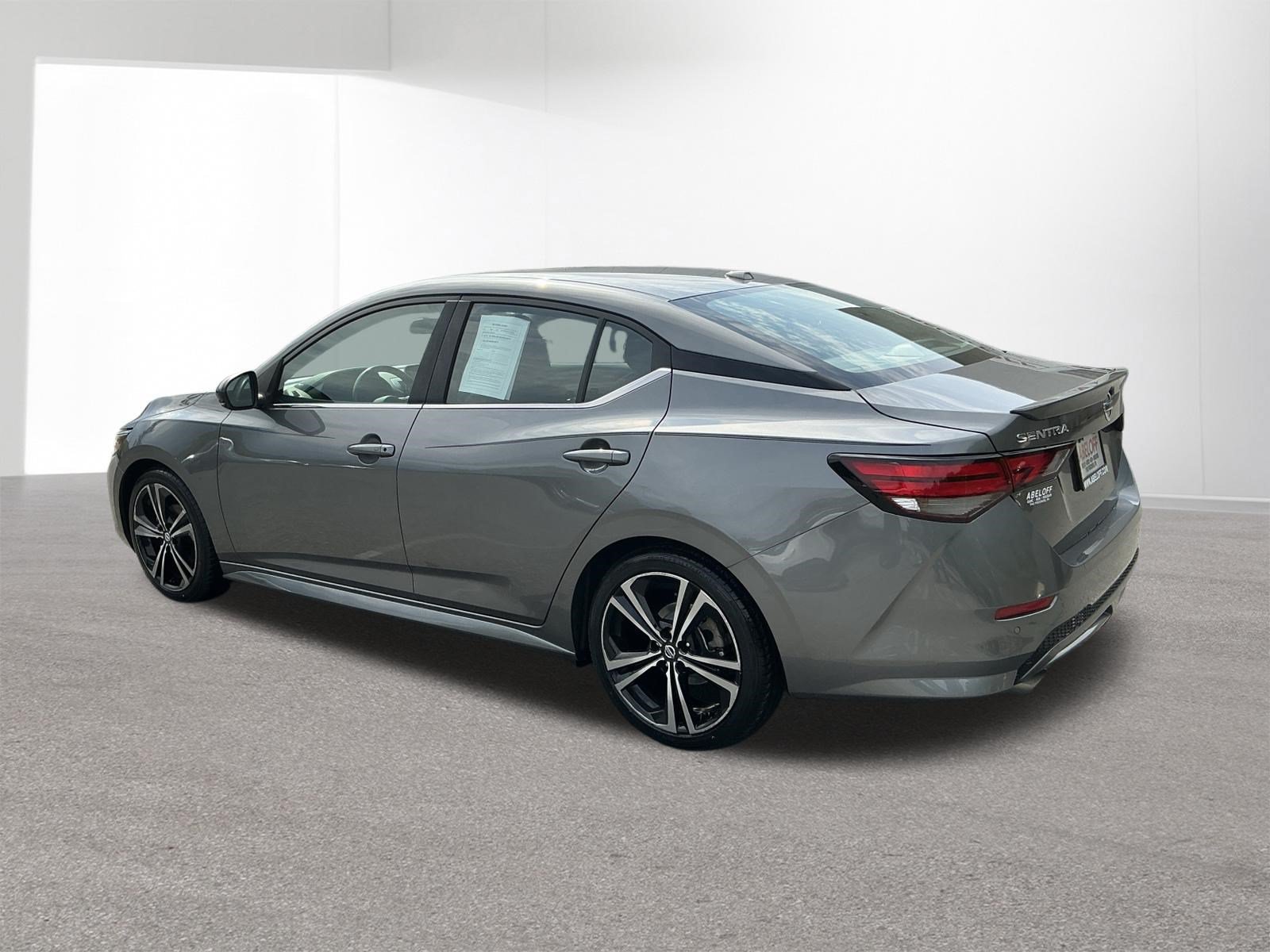 Used 2022 Nissan Sentra SR w/ Trunk Package FWD image 6