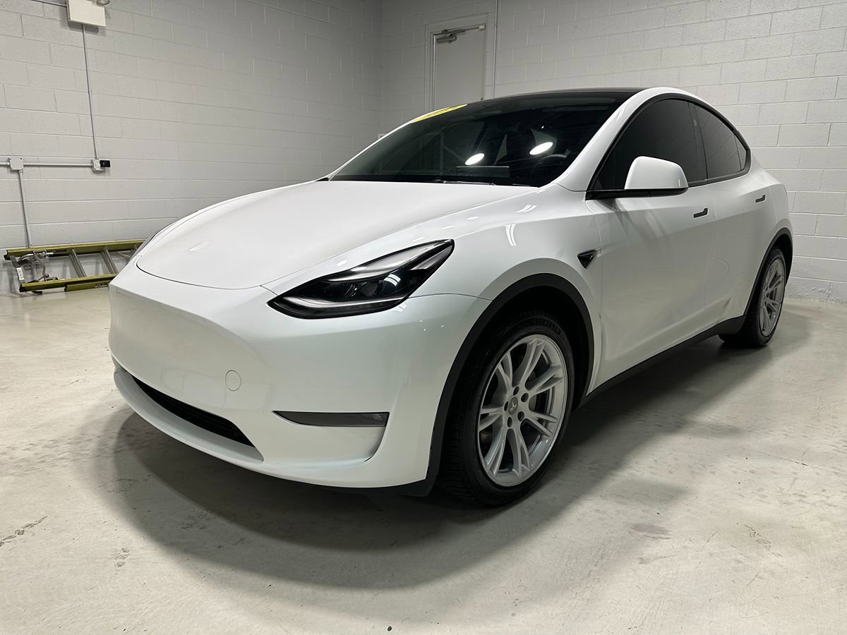 Used 2023 Tesla Model Y Long Range AWD/4WD image 18