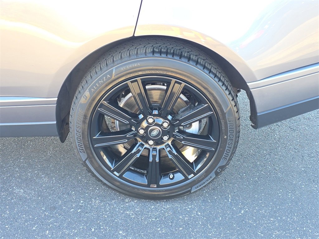 Used 2020 Land Rover Range Rover Base image 6