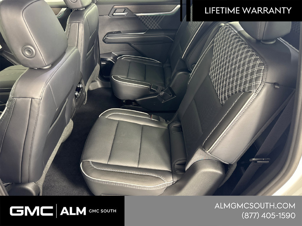 New 2026 GMC Acadia Denali w/ Super Cruise Package FWD image 23