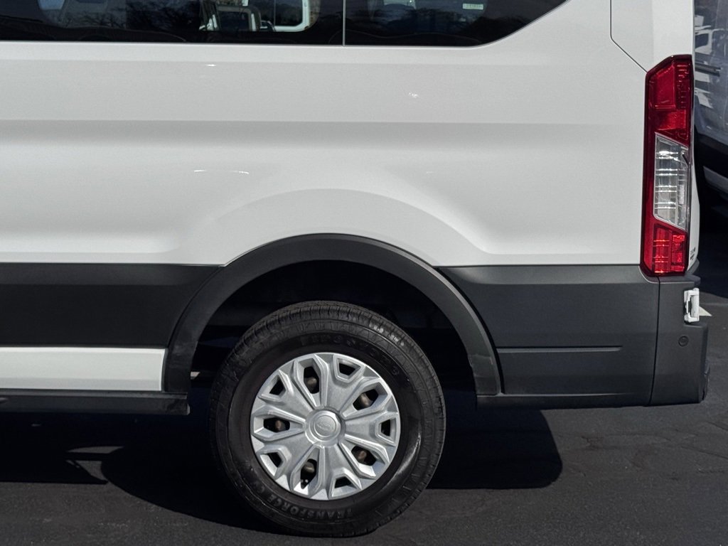 Used 2022 Ford Transit 350 XLT image 32