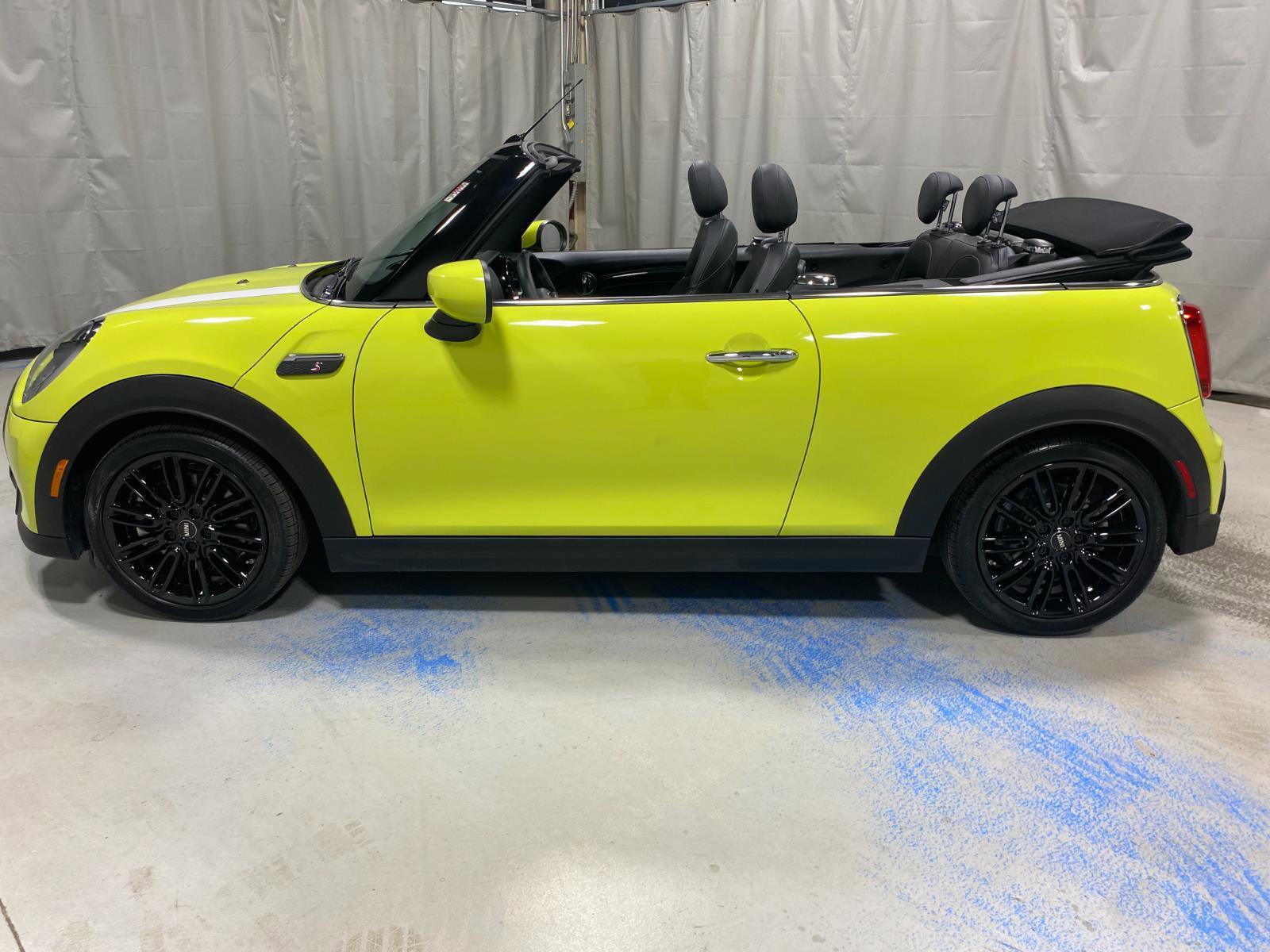 Certified 2023 MINI Cooper S image 9