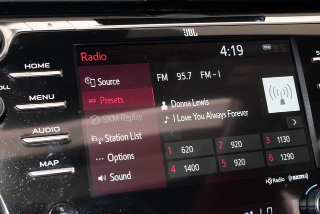 Used 2019 Toyota Camry XSE FWD image 30