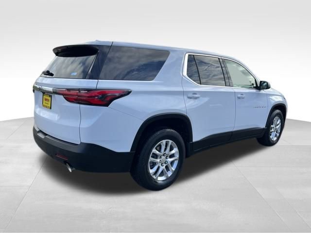 Used 2022 Chevrolet Traverse LS image 8