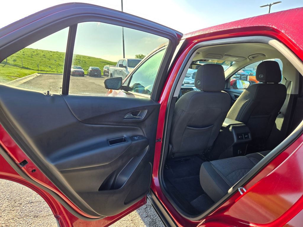 Used 2019 Chevrolet Equinox LT AWD/4WD image 25