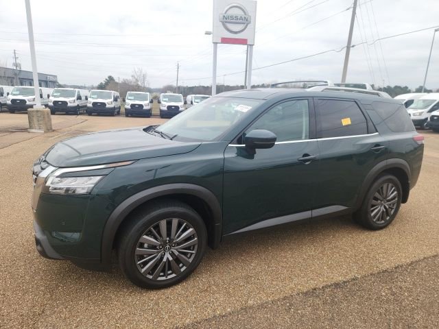 Certified 2024 Nissan Pathfinder SL w/ SL Premium Package image 5