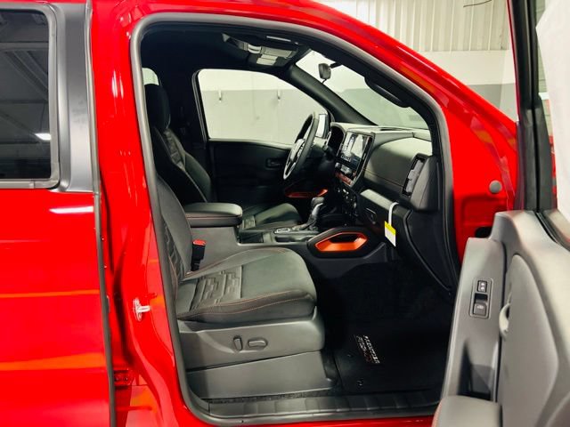 New 2026 Nissan Frontier PRO-4X w/ Pro-4x Convenience Package AWD/4WD image 34