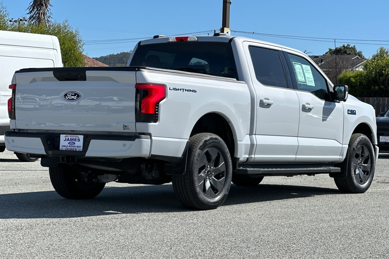 Used 2025 Ford F150 Lightning Flash AWD/4WD image 5