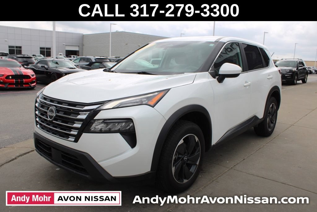 Used 2024 Nissan Rogue SV AWD/4WD image 3