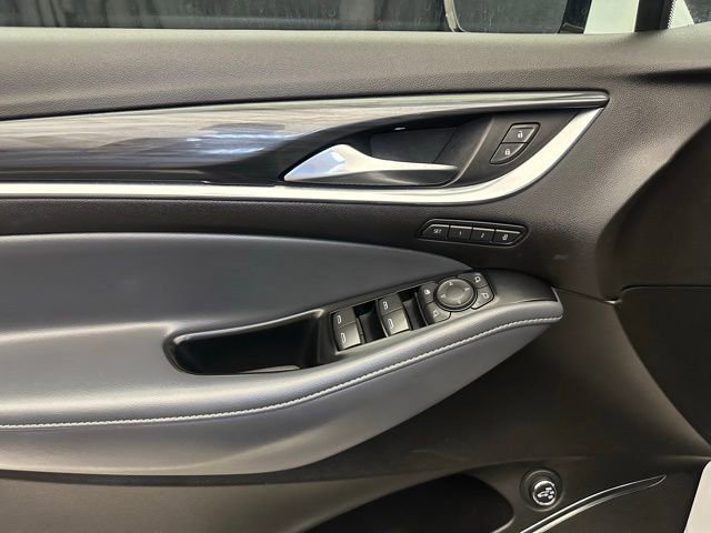 Used 2024 Buick Enclave Premium AWD/4WD image 21