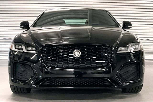 New 2024 Jaguar XF R-Dynamic SE image 2