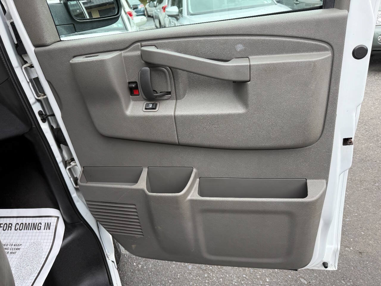 Used 2021 Chevrolet Express 3500 Extended w/ Driver Convenience Package RWD image 26