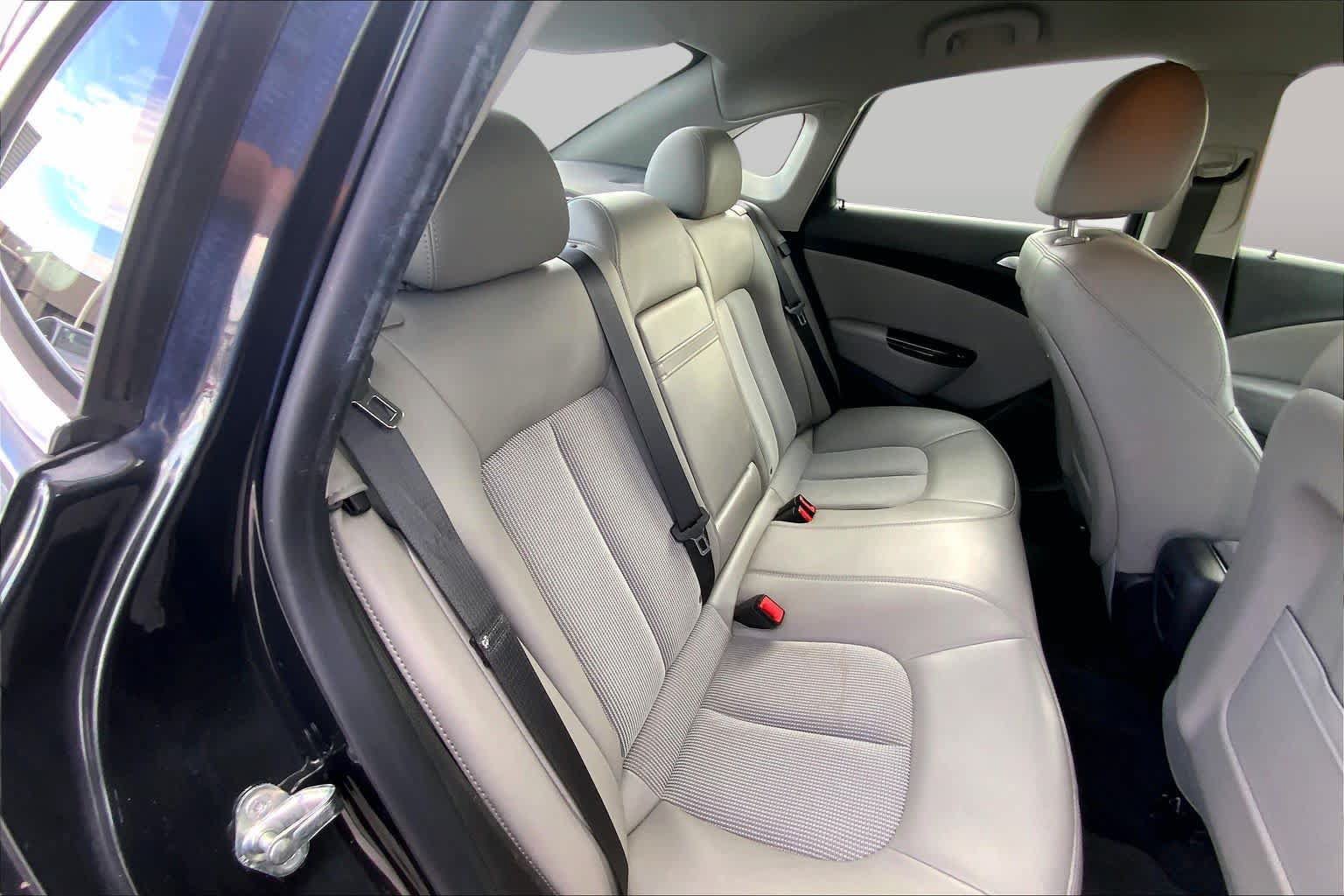 Used 2014 Buick Verano Convenience FWD image 19