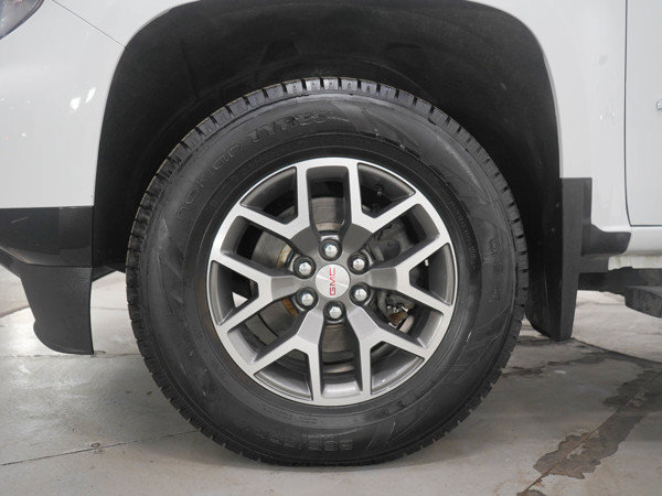 Used 2022 GMC Canyon AT4 image 32