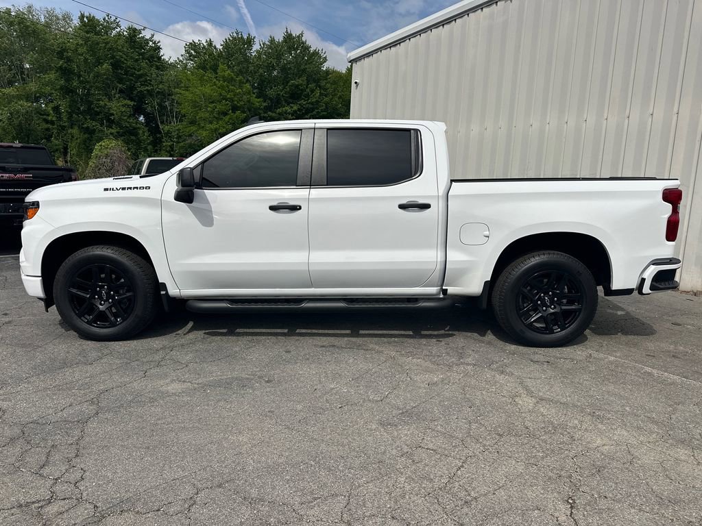 Used 2025 Chevrolet Silverado 1500 Custom w/ Rally Edition RWD image 9