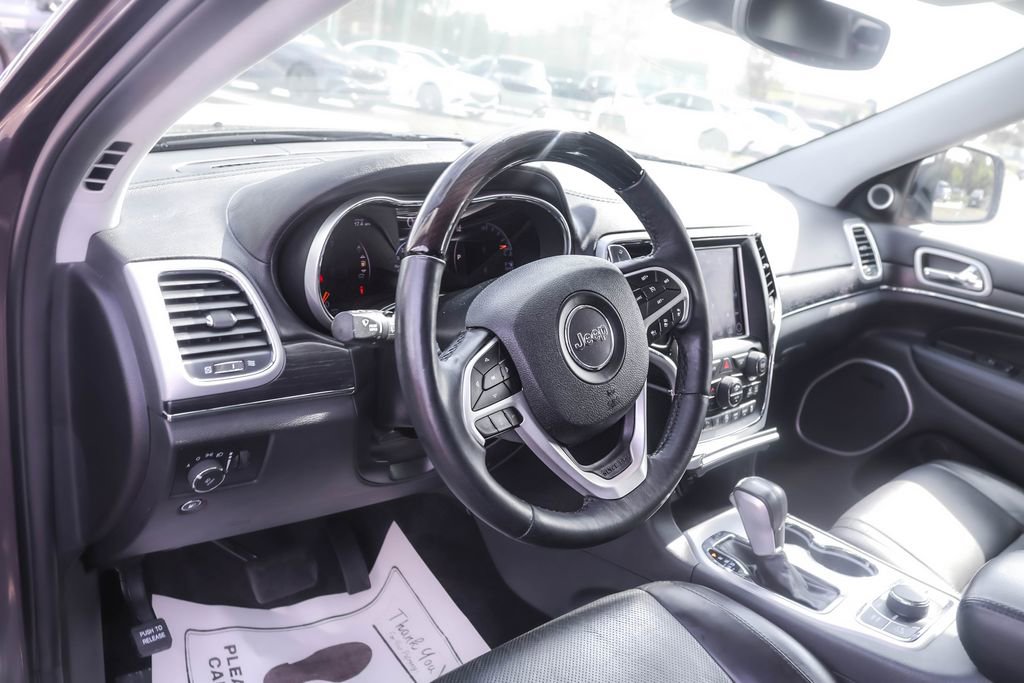 Used 2018 Jeep Grand Cherokee Summit AWD/4WD image 15